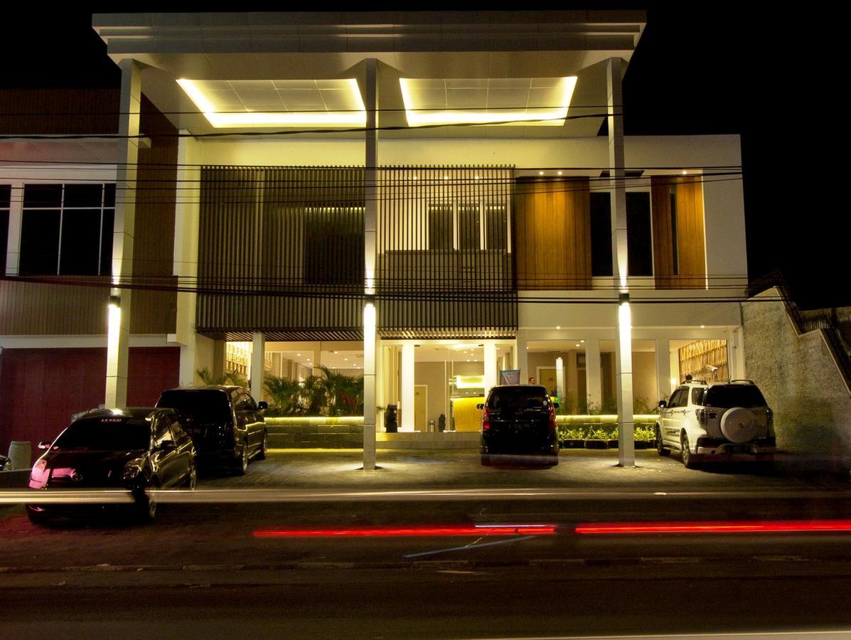 Vinotel Cirebon Exterior photo